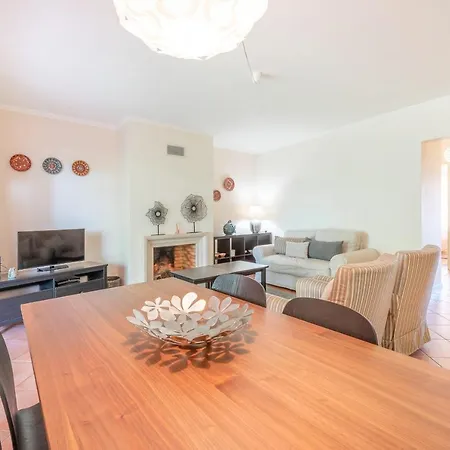 Apartamento Guestready - Garden House In Costa da Caparica